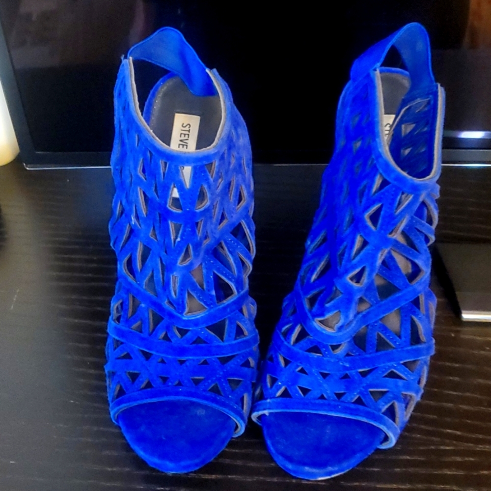 Steve Madden Blue Heels